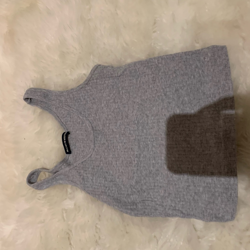 Grey tank top